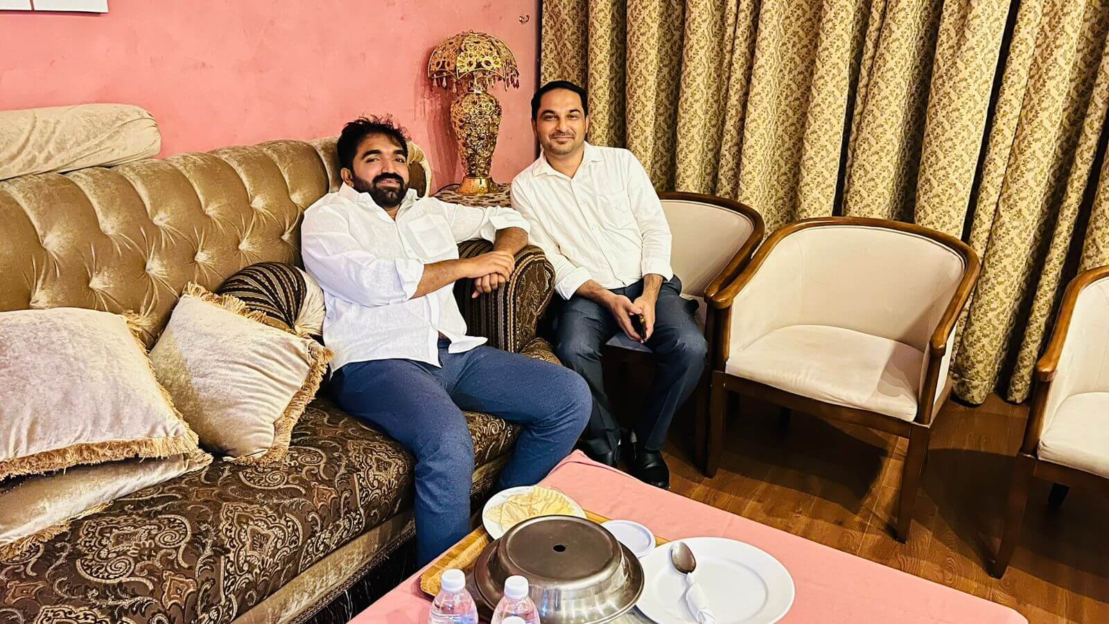 അബ്ദുൽ അസീസ് കടലുണ്ടിയുടെ നേതൃത്വത്തിൽ ചാണ്ടി ഉമ്മൻ റിയാദ് സന്ദർശിച്ച വേളയിൽ നിരവധി ജനപ്രിയ വിഷയങ്ങൾ ചർച്ചയായി